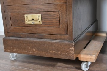 中古　希少な廃番品　カリモク家具(karimoku)　domani(ドマーニ)　Morganton(モーガントン)　風格ある両袖デスク　(R-087541)