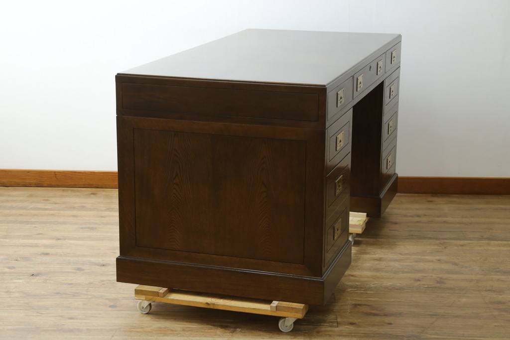 中古　希少な廃番品　カリモク家具(karimoku)　domani(ドマーニ)　Morganton(モーガントン)　風格ある両袖デスク　(R-087541)