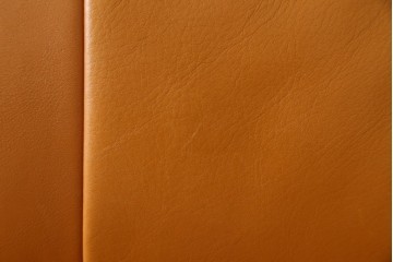 中古　カリモク家具(karimoku)　Chitano(チターノ)　レザー(本革)　やわらかな丸みが魅力の3人掛けソファ　定価約35万円　(R-087542)