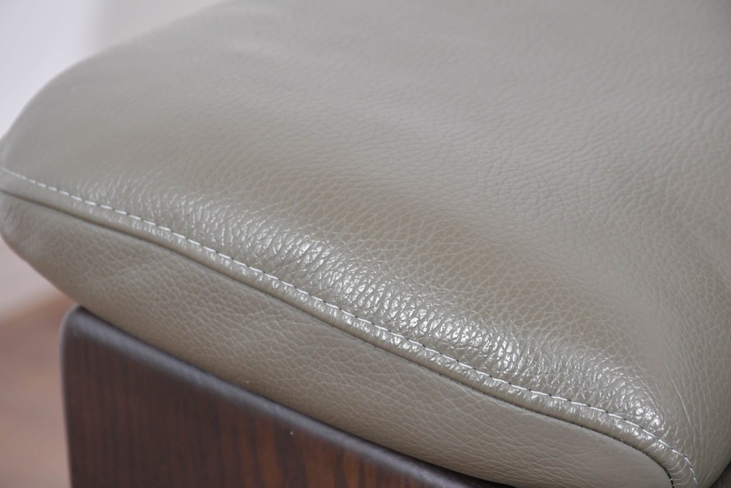 中古　美品　浜本工芸　EL-7200　ゆったりくつろげる2.5人掛けソファ　定価約30万円　(R-087545)