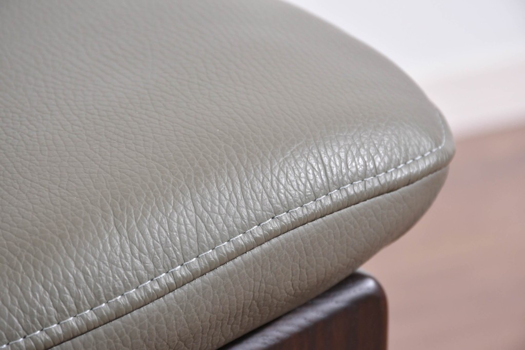 中古　美品　浜本工芸　EL-7200　ゆったりくつろげる2.5人掛けソファ　定価約30万円　(R-087545)