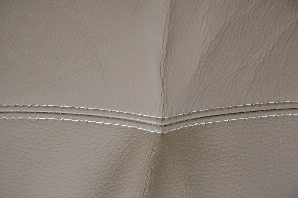 中古　美品　浜本工芸　EL-7200　ゆったりくつろげる2.5人掛けソファ　定価約30万円　(R-087545)