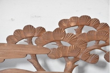 アンティーク建具　昭和初期　松と山水風景の彫刻が美しい欄間1枚　(R-087546)