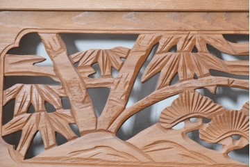 ヴィンテージ建具　昭和中期　松竹の彫刻が施された欄間1枚　(R-087549)