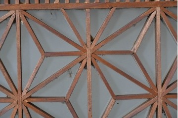 アンティーク建具　昭和初期　片面ガラス　繊細な組子細工が美しい欄間1枚　(R-087550)