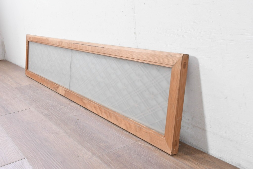 ヴィンテージ建具　昭和中期　片面ガラス　精緻な組子細工と意匠が美しい欄間1枚　(R-087551)