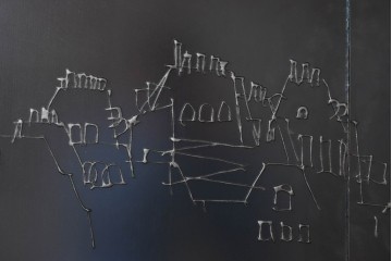 現代アート　在銘　R.Akiyama(秋山亮太)作　クラシカルなパリの街並みを描いた特大ガラスパネルアート　(R-087552)