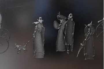 現代アート　在銘　R.Akiyama(秋山亮太)作　クラシカルなパリの街並みを描いた特大ガラスパネルアート　(R-087552)