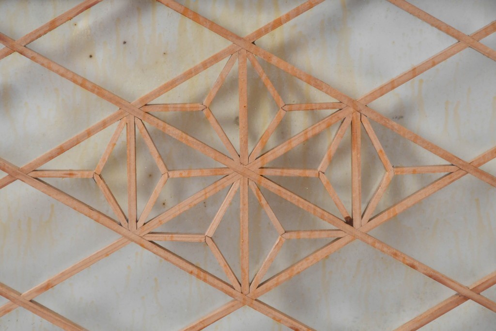 ヴィンテージ建具　昭和中期　両面ガラス　麻の葉模様の組子が美しい欄間1枚　(R-087553)