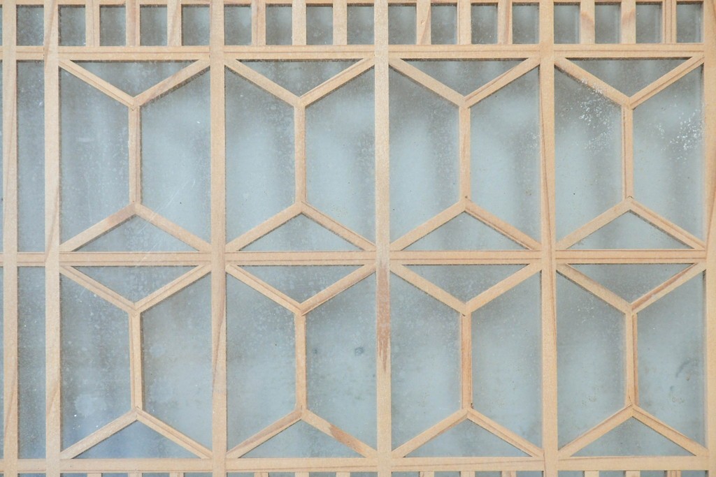 ヴィンテージ建具　昭和中期　両面ガラス　上品な組子細工が魅力の欄間1枚　(R-087554)