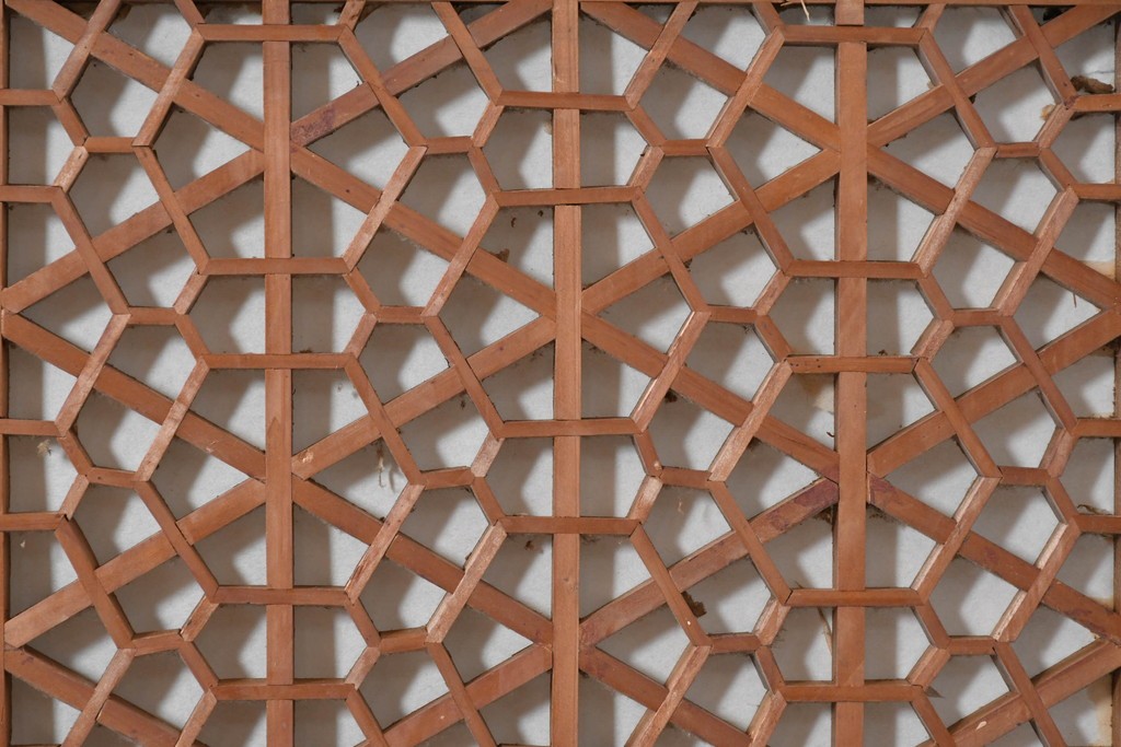 アンティーク建具　昭和初期　大小の組子細工が美しく連なる障子欄間1枚　(R-087555)