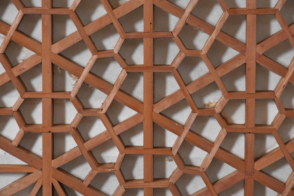 アンティーク建具　昭和初期　大小の組子細工が美しく連なる障子欄間1枚　(R-087555)