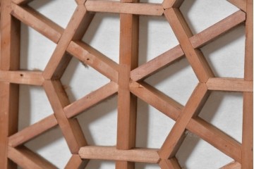 アンティーク建具　昭和初期　大小の組子細工が美しく連なる障子欄間1枚　(R-087555)