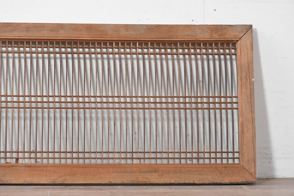 アンティーク建具　大正から昭和初期　繊細な縦桟が整然と並ぶ筬欄間1枚　(R-087556)