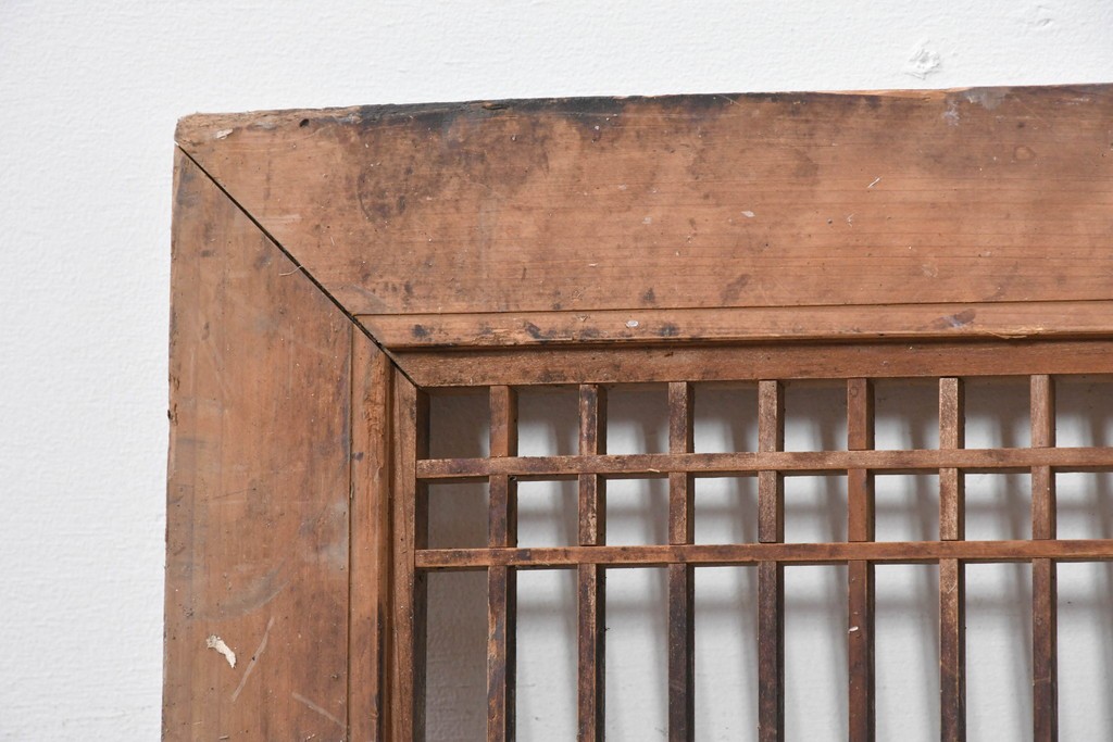 アンティーク建具　大正から昭和初期　繊細な縦桟が整然と並ぶ筬欄間1枚　(R-087556)