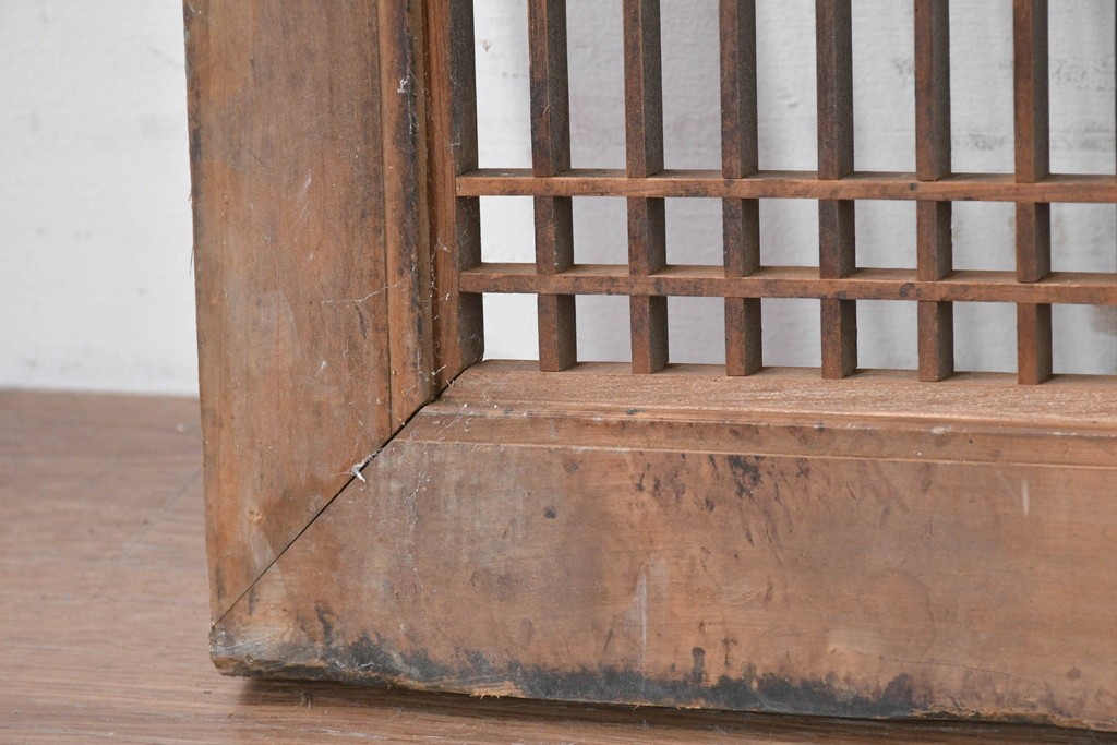 アンティーク建具　大正から昭和初期　繊細な縦桟が整然と並ぶ筬欄間1枚　(R-087556)
