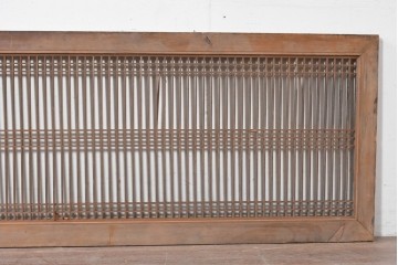 アンティーク建具　大正から昭和初期　繊細な縦桟が整然と並ぶ筬欄間1枚　(R-087556)