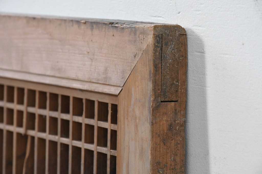 アンティーク建具　大正から昭和初期　繊細な縦桟が整然と並ぶ筬欄間1枚　(R-087556)