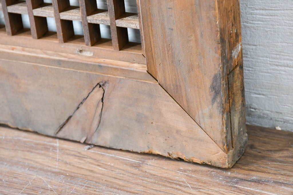 アンティーク建具　大正から昭和初期　繊細な縦桟が整然と並ぶ筬欄間1枚　(R-087556)