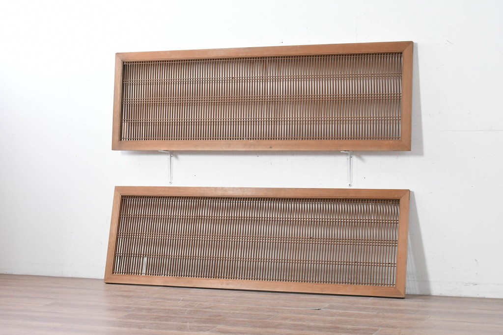 アンティーク建具　大正から昭和初期　繊細な縦桟が整然と並ぶ筬欄間2枚セット　(R-087557)