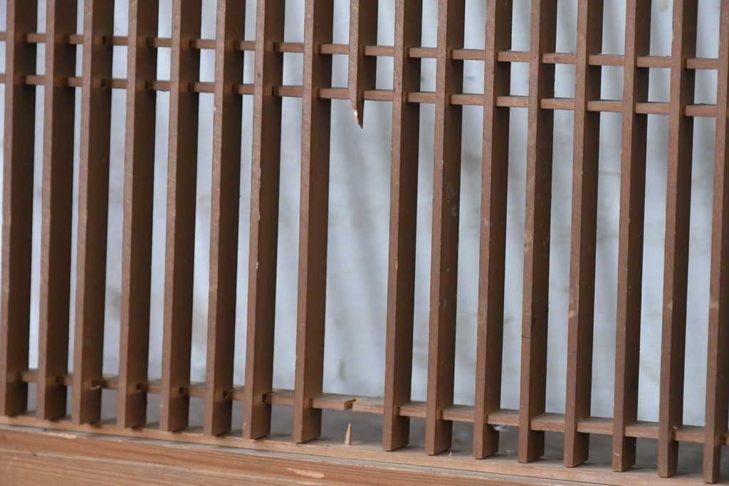 アンティーク建具　大正から昭和初期　繊細な縦桟が整然と並ぶ筬欄間2枚セット　(R-087557)