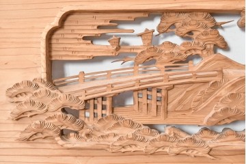 ヴィンテージ建具　昭和中期　橋と松の風景彫刻が美しい欄間2枚セット　(R-087558)