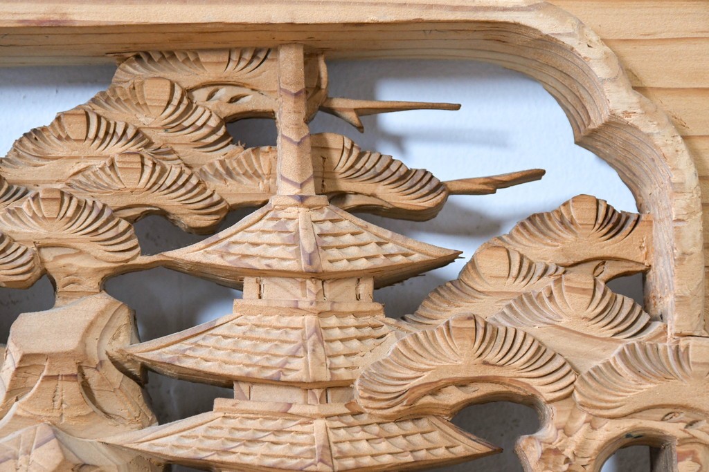 ヴィンテージ建具　昭和中期　橋と松の風景彫刻が美しい欄間2枚セット　(R-087558)