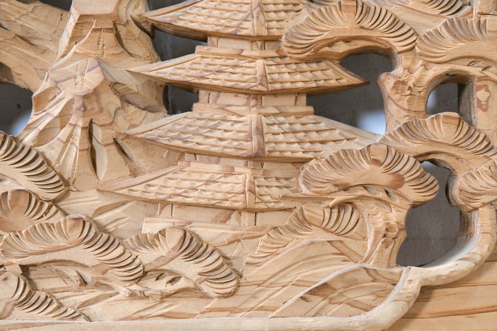 ヴィンテージ建具　昭和中期　橋と松の風景彫刻が美しい欄間2枚セット　(R-087558)