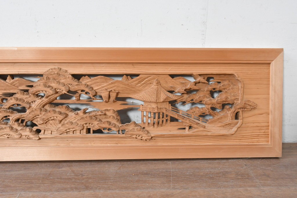 ヴィンテージ建具　昭和中期　橋と松の風景彫刻が美しい欄間2枚セット　(R-087558)