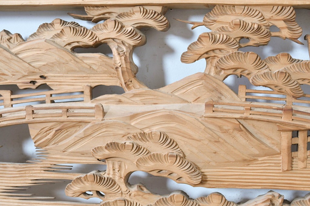 ヴィンテージ建具　昭和中期　橋と松の風景彫刻が美しい欄間2枚セット　(R-087558)