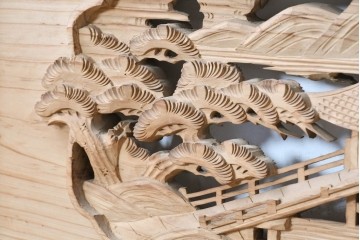 ヴィンテージ建具　昭和中期　橋と松の風景彫刻が美しい欄間2枚セット　(R-087558)