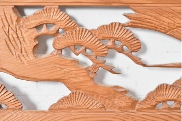 ヴィンテージ建具　昭和中期　松に舞う鶴の彫刻が美しい欄間2枚セット　(R-087559)