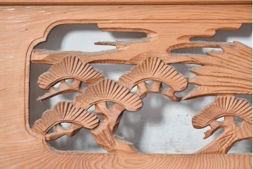 ヴィンテージ建具　昭和中期　松に舞う鶴の彫刻が美しい欄間2枚セット　(R-087559)