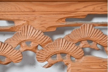 ヴィンテージ建具　昭和中期　松に舞う鶴の彫刻が美しい欄間2枚セット　(R-087559)