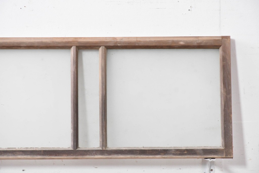 ヴィンテージ建具　昭和中期　シンプルなデザインで取り入れやすい明り取り2枚セット　(R-087560)