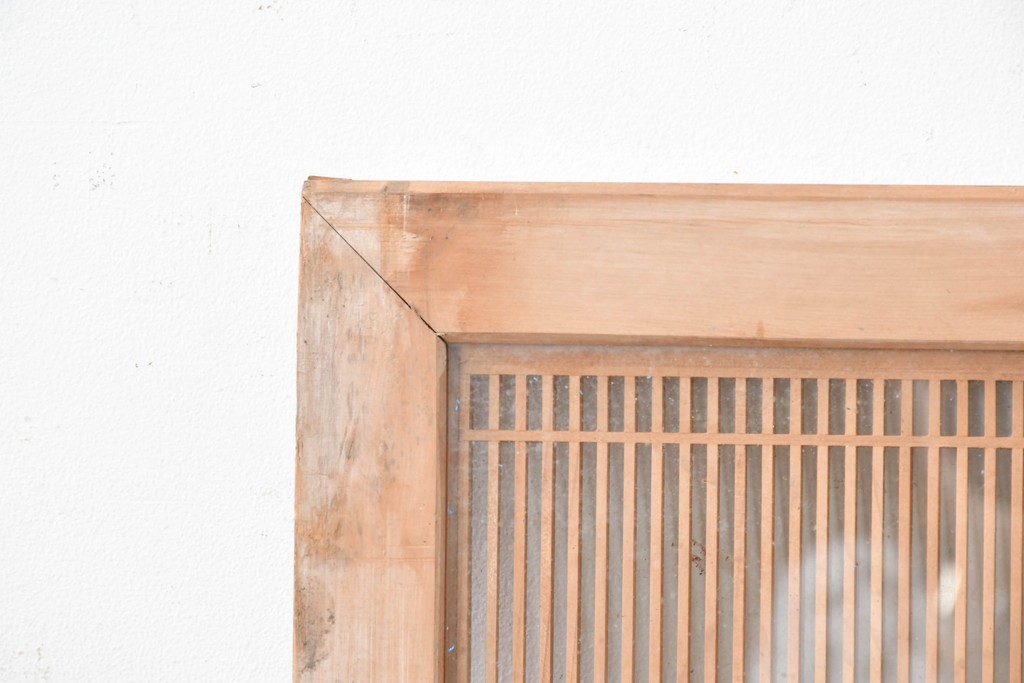 ヴィンテージ建具　昭和後期　両面ガラス　繊細な縦桟が美しい筬欄間2枚セット　(R-087561)