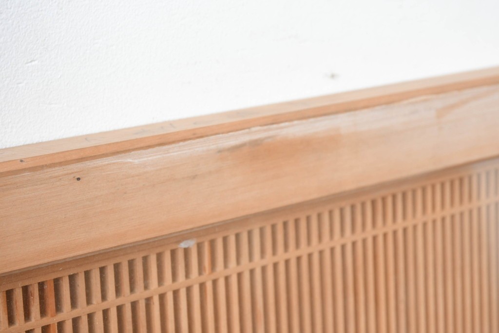 ヴィンテージ建具　昭和後期　両面ガラス　繊細な縦桟が美しい筬欄間2枚セット　(R-087561)