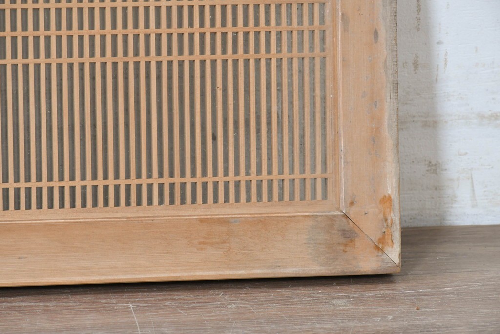 ヴィンテージ建具　昭和後期　両面ガラス　繊細な縦桟が美しい筬欄間2枚セット　(R-087561)