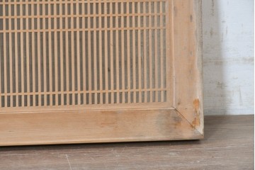 ヴィンテージ建具　昭和後期　両面ガラス　繊細な縦桟が美しい筬欄間2枚セット　(R-087561)