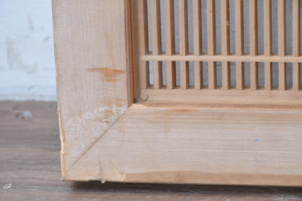 ヴィンテージ建具　昭和後期　両面ガラス　繊細な縦桟が美しい筬欄間2枚セット　(R-087561)