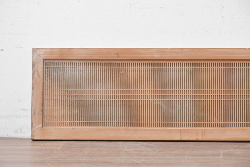 ヴィンテージ建具　昭和後期　両面ガラス　繊細な縦桟が美しい筬欄間2枚セット　(R-087561)