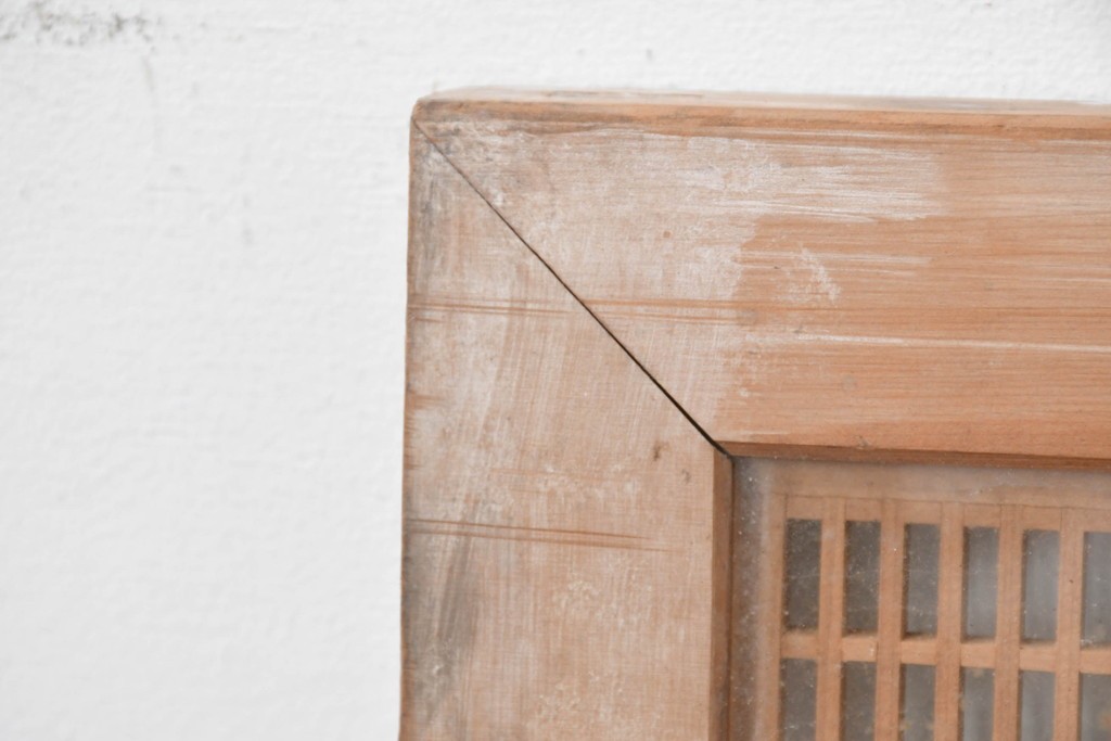 ヴィンテージ建具　昭和後期　両面ガラス　繊細な縦桟が美しい筬欄間2枚セット　(R-087561)