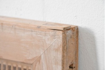 ヴィンテージ建具　昭和後期　両面ガラス　繊細な縦桟が美しい筬欄間2枚セット　(R-087561)