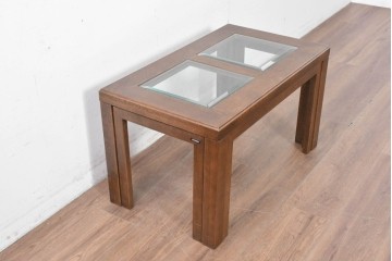 中古　美品　希少な廃番品　カリモク家具(karimoku)　domani(ドマーニ)　Morganton(モーガントン)　重厚な木製フレームのガラストップローテーブル　(R-087563)