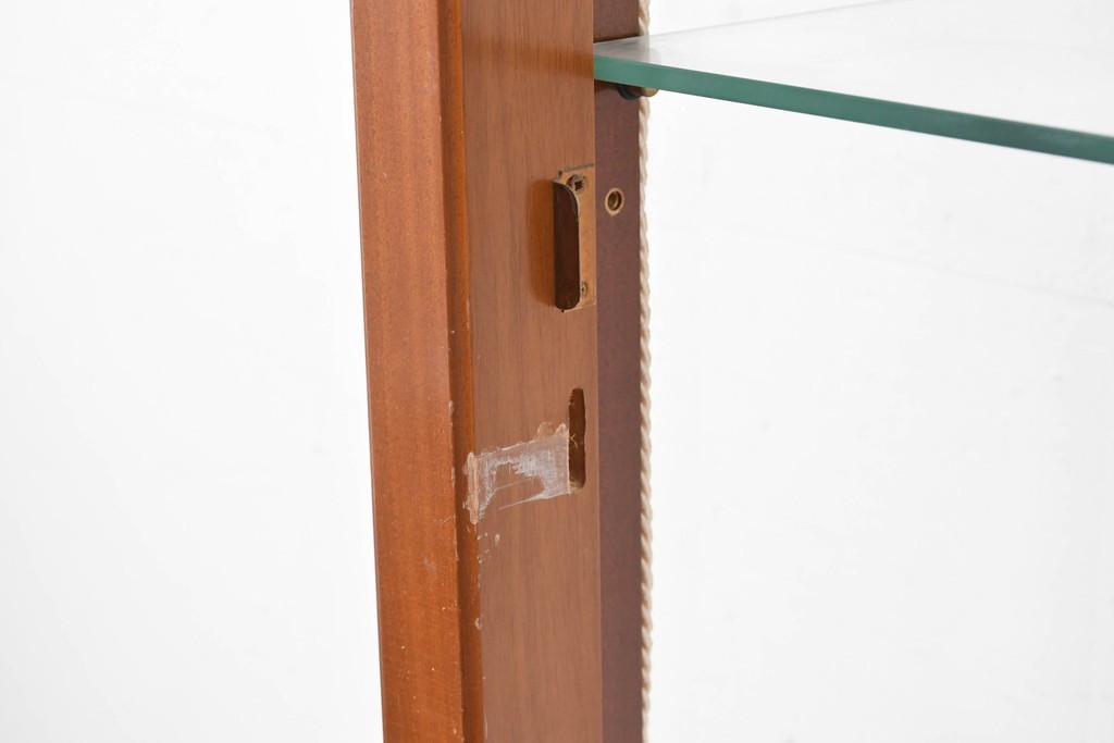 中古　イタリア製　高級家具　FP PASI(フランチェスコ・パージ)　アーチ型のトップが印象的なガラスキャビネット　(R-087564)