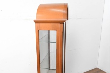 中古　イタリア製　高級家具　FP PASI(フランチェスコ・パージ)　アーチ型のトップが印象的なガラスキャビネット　(R-087564)