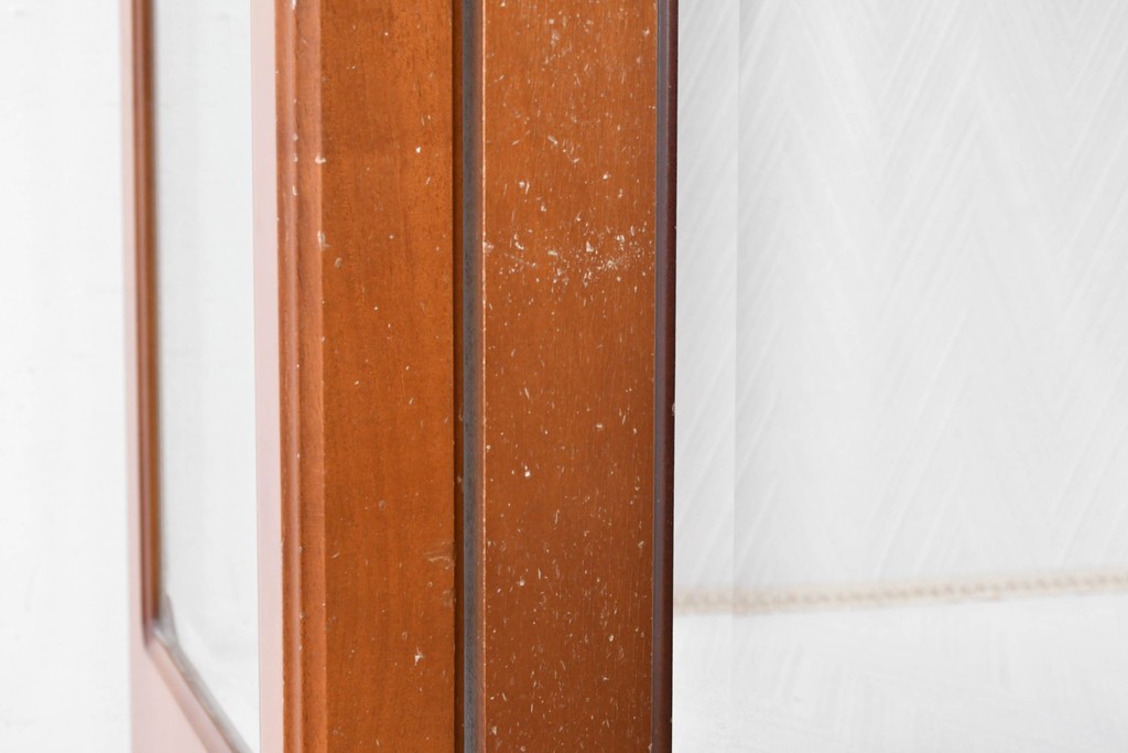 中古　イタリア製　高級家具　FP PASI(フランチェスコ・パージ)　アーチ型のトップが印象的なガラスキャビネット　(R-087564)