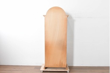 中古　イタリア製　高級家具　FP PASI(フランチェスコ・パージ)　アーチ型のトップが印象的なガラスキャビネット　(R-087564)