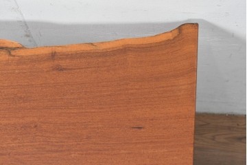 中古　花梨(カリン)材　一枚板ならではの力強い木肌が魅力の重厚な座卓　(R-087565)
