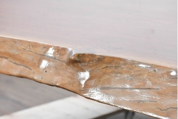 中古　花梨(カリン)材　一枚板ならではの力強い木肌が魅力の重厚な座卓　(R-087565)